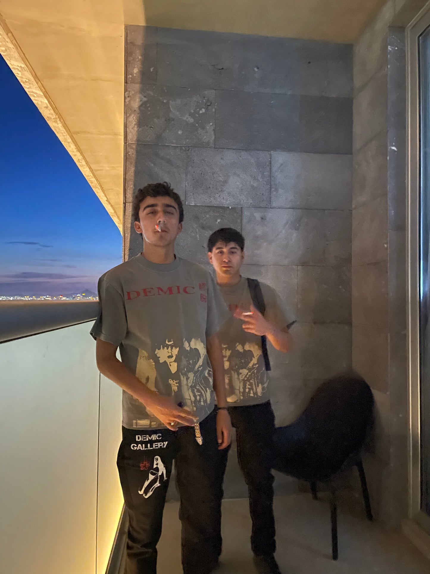 Playera Oversize `Entrando al espejo`